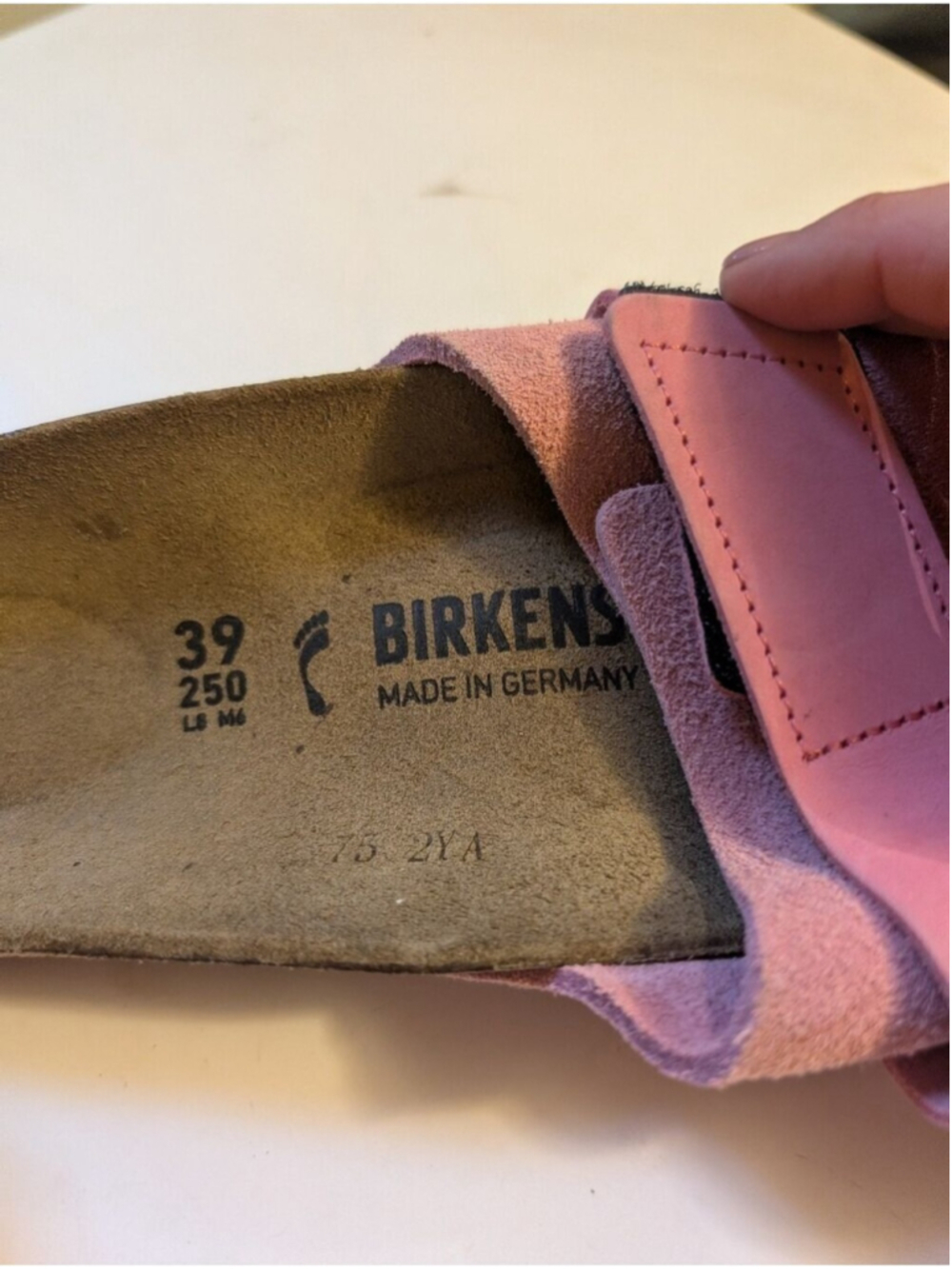 Birkenstock Women’s Oita Suede Slide Size 8(39) Narrow In EUC - Picture 4 of 5